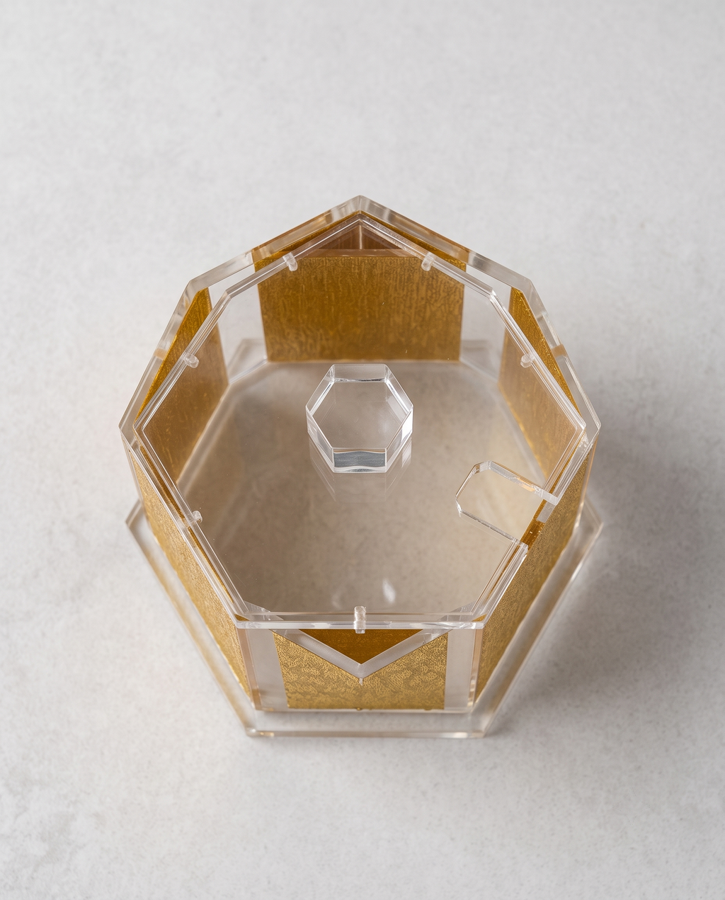 Luxury Hexagon Honey Dish with Dipper for Rosh Hashanah – Gold & Clear Acrylic
