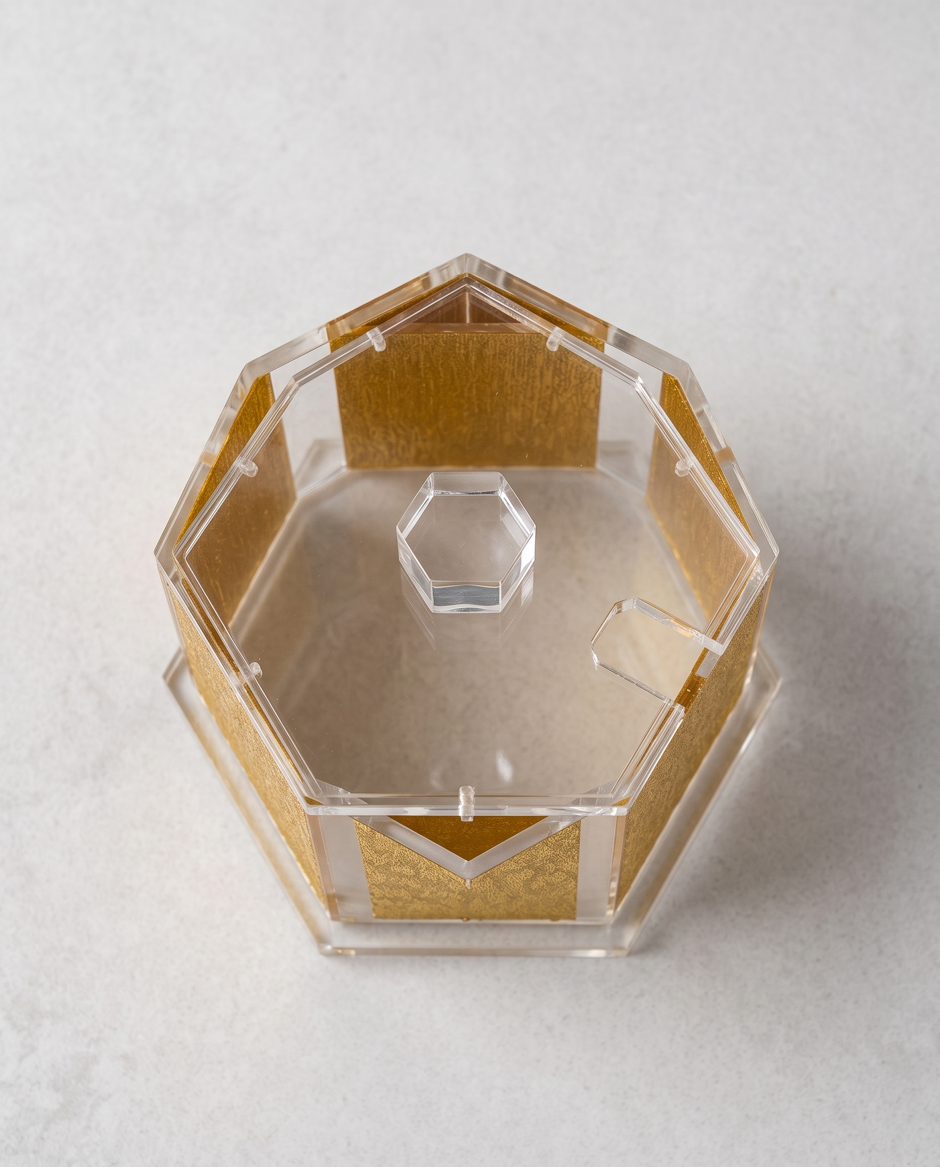 Luxury Hexagon Honey Dish with Dipper for Rosh Hashanah – Gold & Clear Acrylic