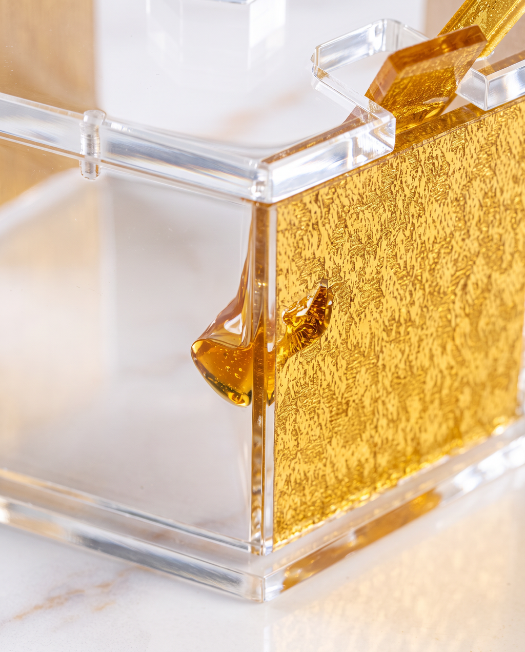 Luxury Hexagon Honey Dish with Dipper for Rosh Hashanah – Gold & Clear Acrylic