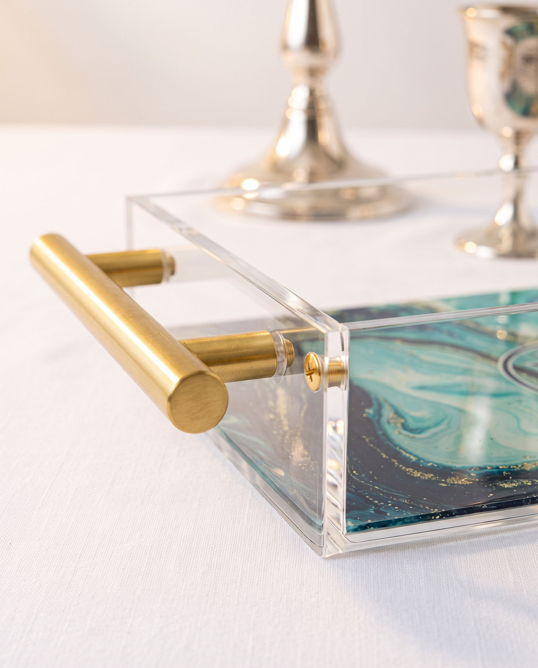 Luxury Acrylic Challah Tray  – Modern Marbled Judaica Serving Board for Shabbat & Yom Tov