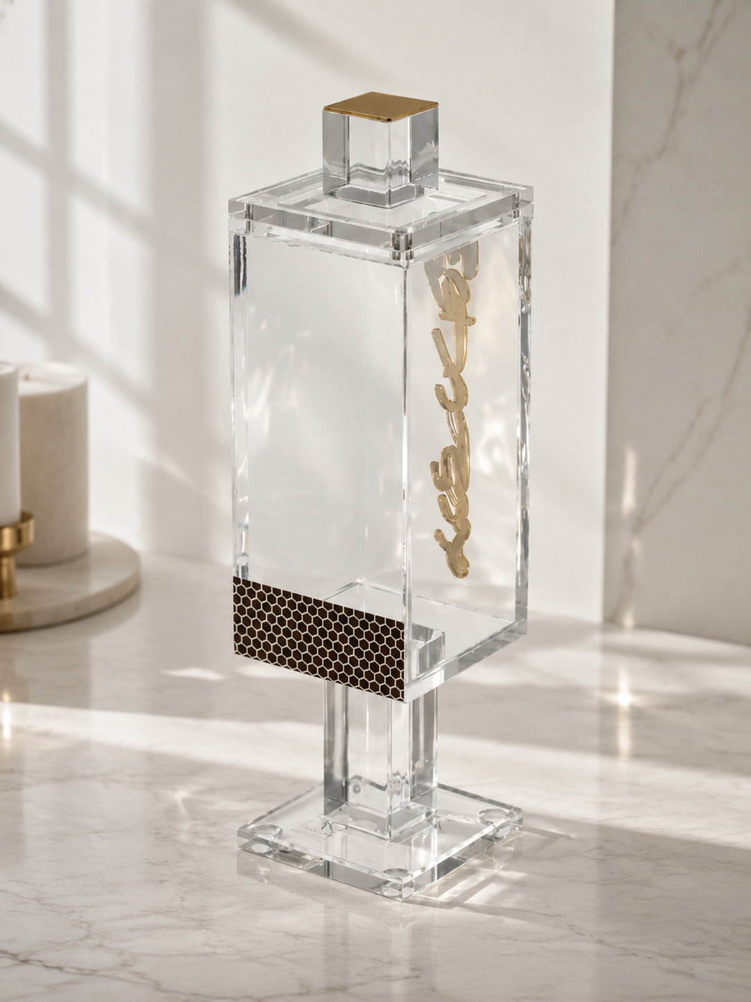 Modern Acrylic Shabbat Match Holder Box – Minimalist Lucite Matchbox Case with Striker – Elegant Judaica Desk Accessory & Shabbat Table Decor