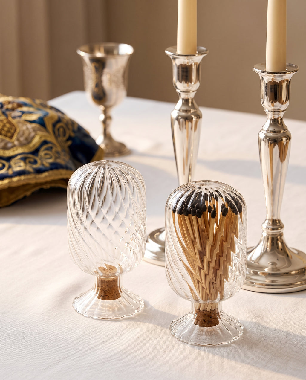 Decorative Swirl Match Holder with Cork Base – Elegant Acrylic Match Storage Container
