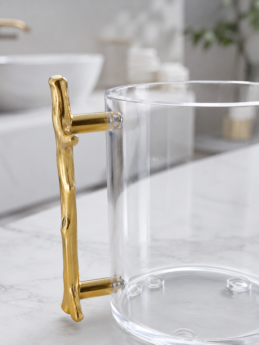 Modern Acrylic Hand Washing Cup – Minimalist Netilat Yadayim Cup for Shabbat & Home – Clear Lucite Ritual Washing Cup, Durable & Shatter-Resistant