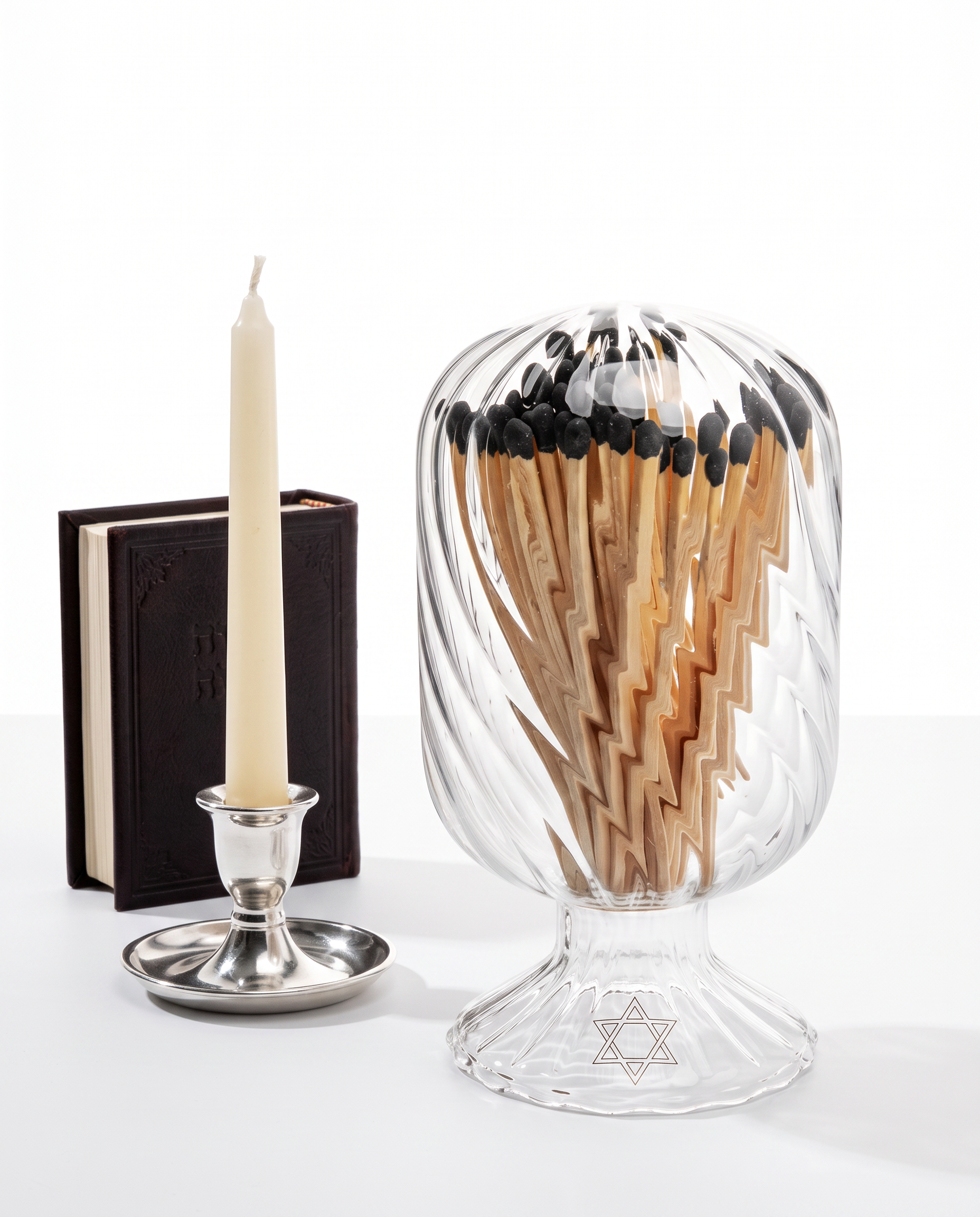 Decorative Swirl Match Holder with Cork Base – Elegant Acrylic Match Storage Container